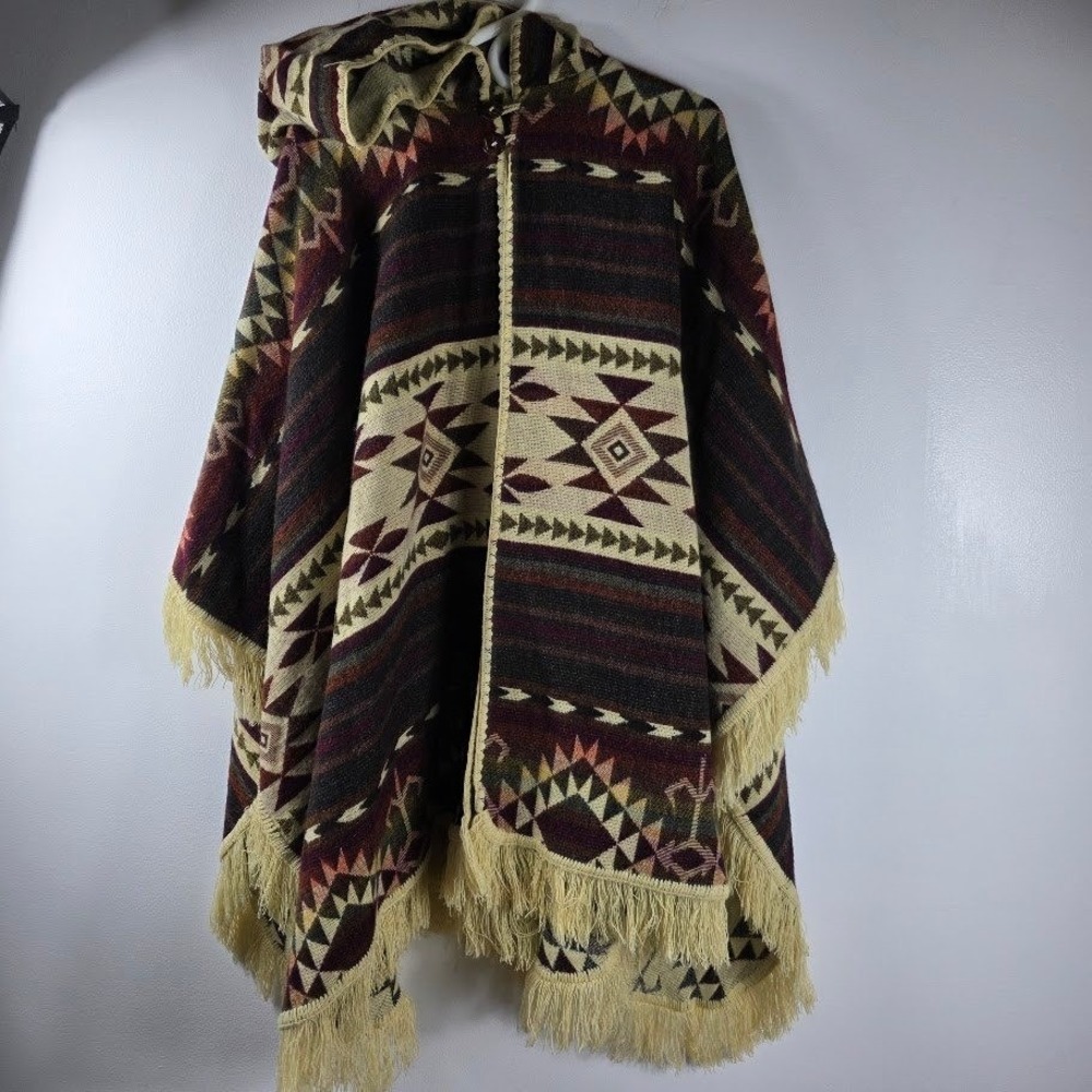 Southwestern Aztec Hooded Cape Wool Alpaca Flaw in fringe New